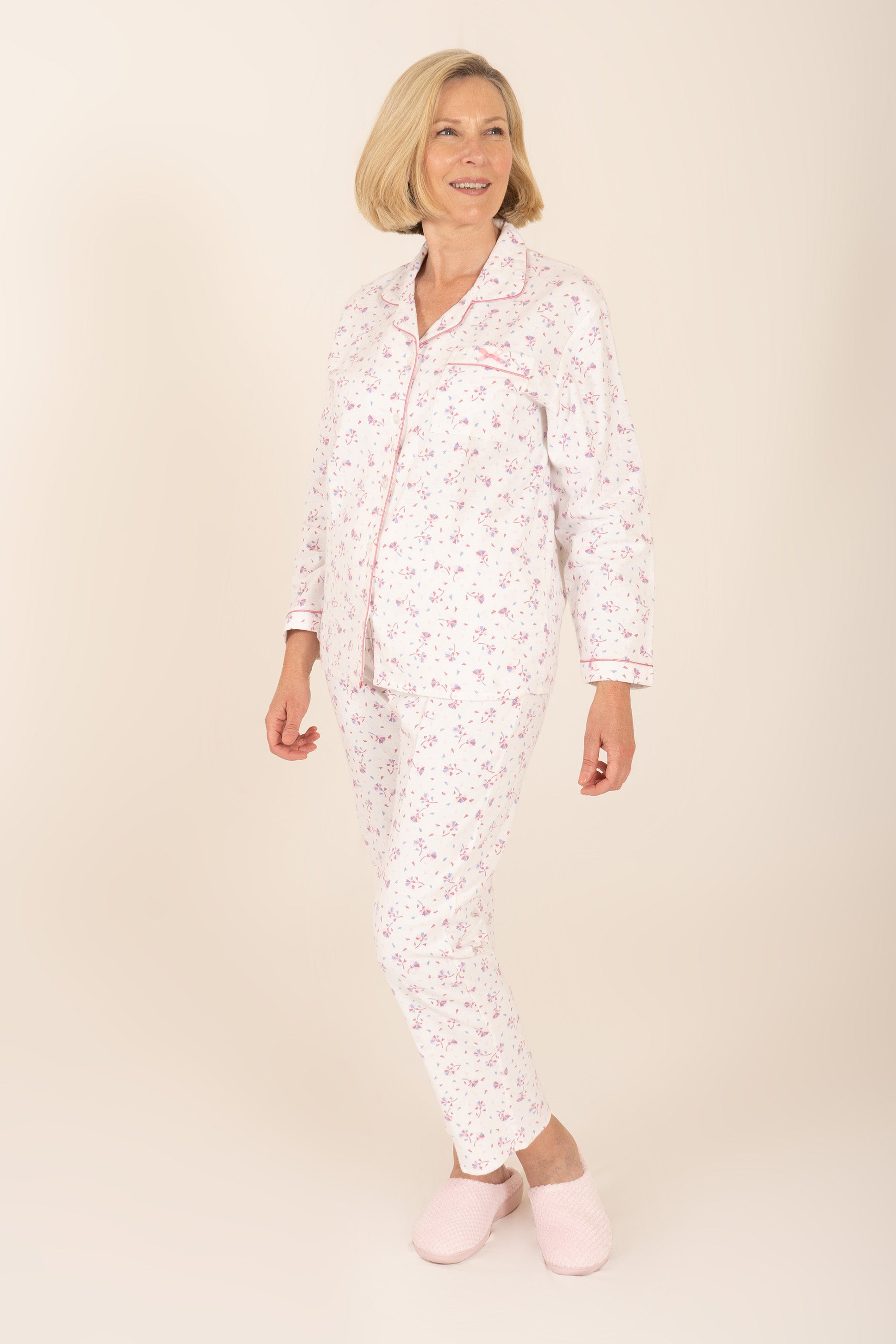 Ethel Winceyette Pyjamas - Classic Women's Pyjamas – Carr & Westley