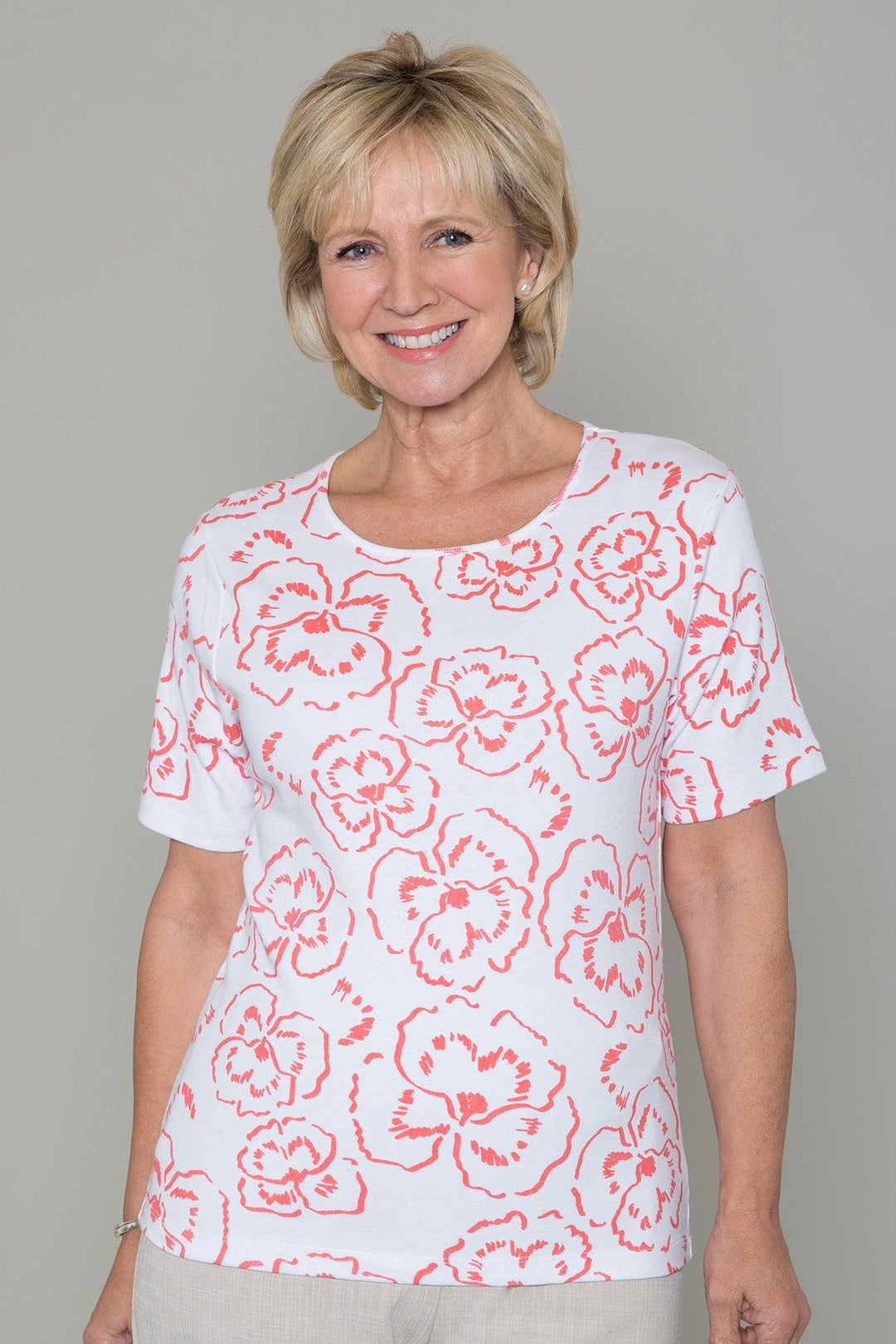 Betsy Floral Print Tee - Carr & Westley
